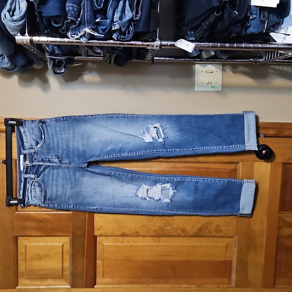 Willow & Root The Mom Fit Distressed High-Rise Jeans - Picture 5 of 15